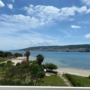 apartment-vranjes.hotels-in-trogir.com/