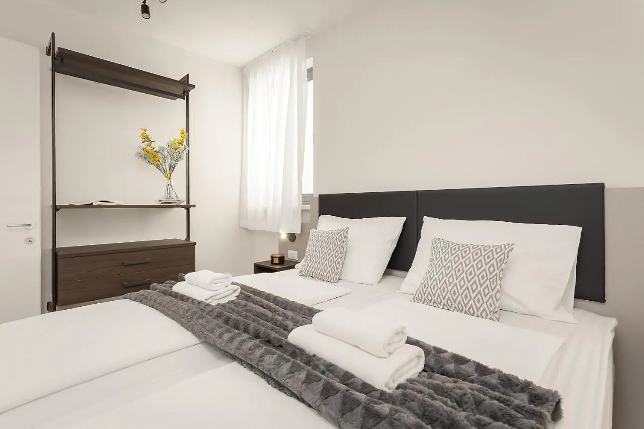Residence Del Mar Emotion Liznjan Aparthotel